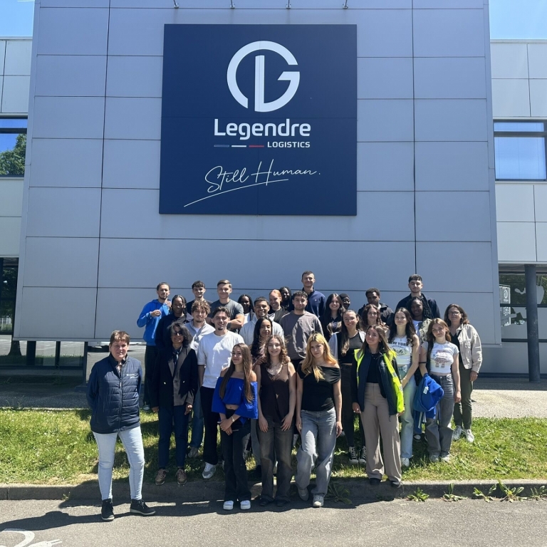 Legendre Logistics accueille les étudiants de l'UVSQ Université de Versailles Saint-Quentin-en-Yvelines (IUT Site de Rambouillet)